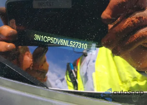 2022 Nissan Kicks Sr Xtronic Cvt из США, поврежденный, VIN 3N1CP5DV6NL527310